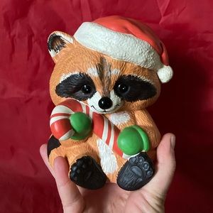 1983 Enesco "Critter Sitters" Ceramic Raccoon Bank!